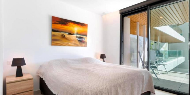 LUJOSO APARTAMENTO FUENGIROLA