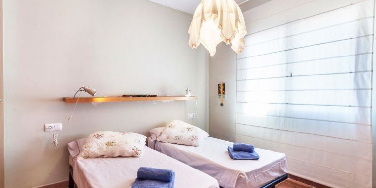 SOLEADA VILLA EN CALONGE SOLEADA VILLA EN CALONGE