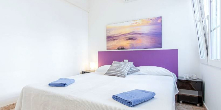 ESPACIOSA VILLA EMPURIABRAVA ESPACIOSA VILLA EMPURIABRAVA