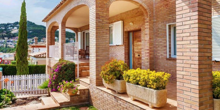 SOLEADA VILLA EN CALONGE SOLEADA VILLA EN CALONGE