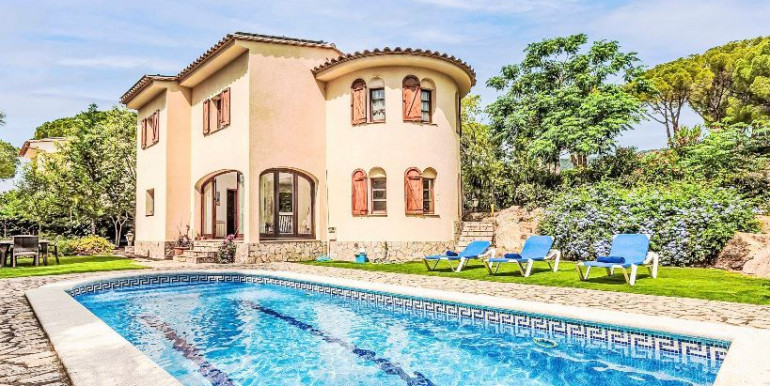 MARAVILLOSA VILLA EN CALONGE MARAVILLOSA VILLA EN CALONGE