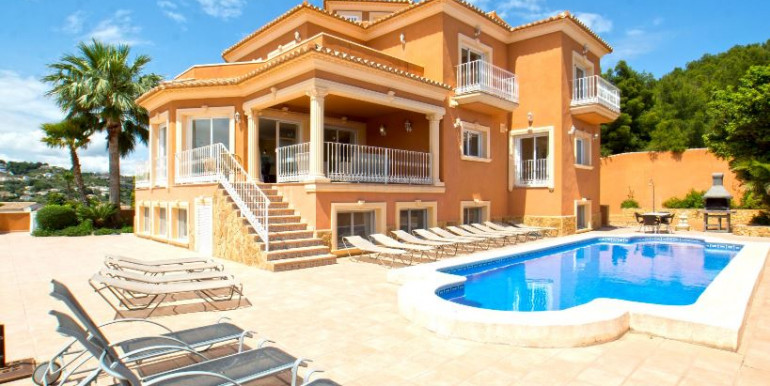 VILLA DE 9 DORMITORIOS EN CALPE VILLA DE 9 DORMITORIOS EN CALPE