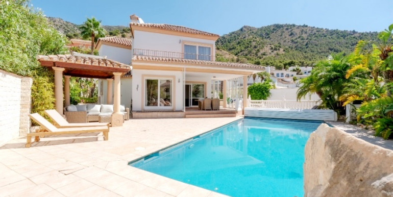 SOLEADA VILLA EN MIJAS SOLEADA VILLA EN MIJAS