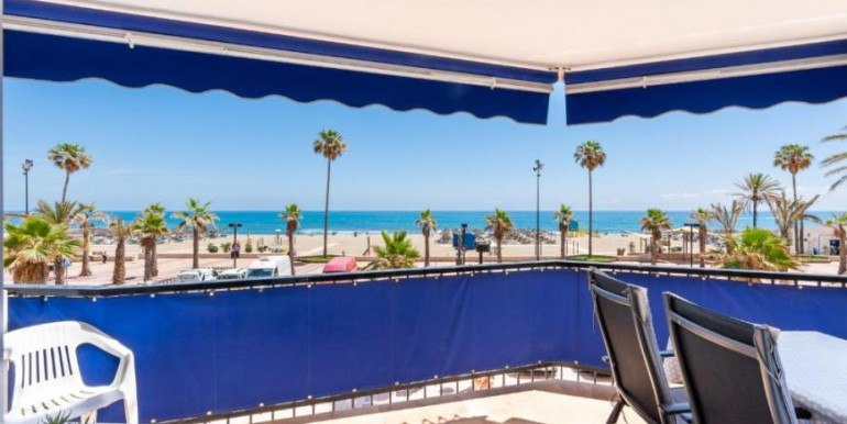 IN FUENGIROLA 35m FROM THE SEA IN FUENGIROLA 35m FROM THE SEA