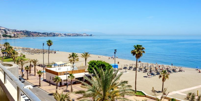 35m FROM THE SEA IN FUENGIROLA 35m FROM THE SEA IN FUENGIROLA