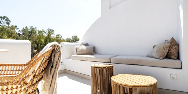 BONITO APARTAMENTO EN BENAHAVÍS BONITO APARTAMENTO EN BENAHAVÍS