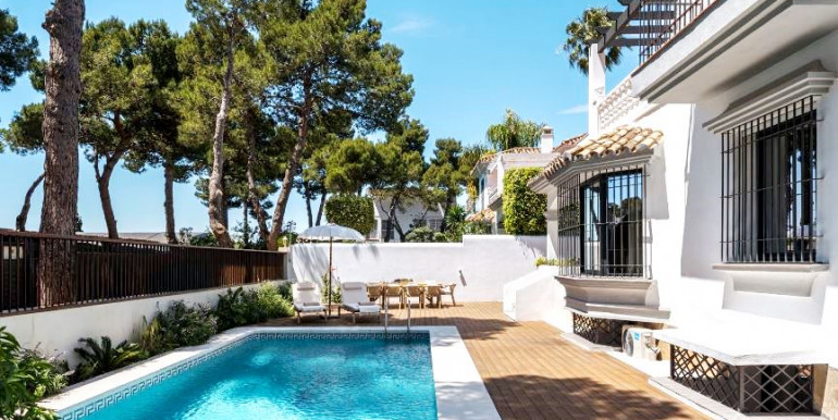 REFINADA VILLA EN MARBELLA REFINADA VILLA EN MARBELLA