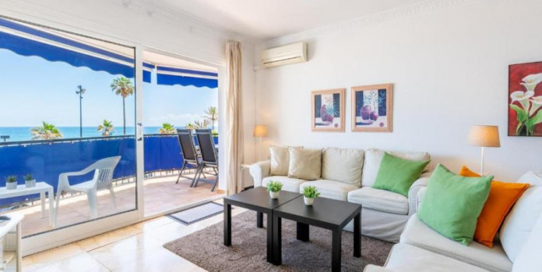 IN FUENGIROLA 35m FROM THE SEA IN FUENGIROLA 35m FROM THE SEA