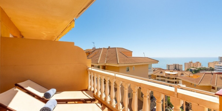 IN FUENGIROLA 500m FROM THE SEA IN FUENGIROLA 500m FROM THE SEA