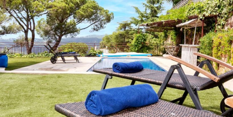 FANTÁSTICA VILLA LLORET DE MAR FANTÁSTICA VILLA LLORET DE MAR