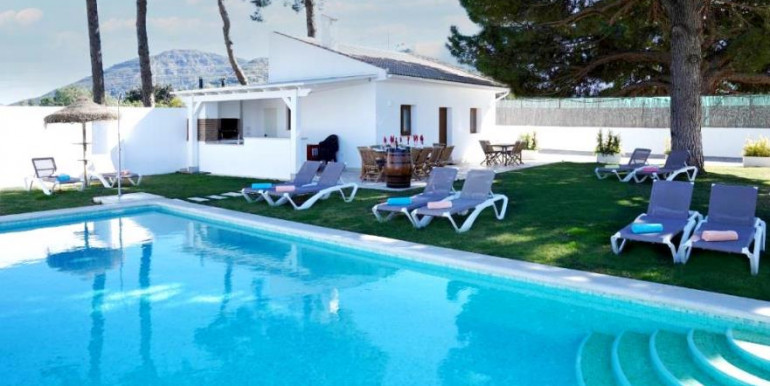 LARGE VILLA ALHAURÍN DE LA TORRE LARGE VILLA ALHAURÍN DE LA TORRE