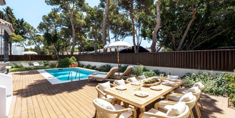 REFINADA VILLA EN MARBELLA REFINADA VILLA EN MARBELLA