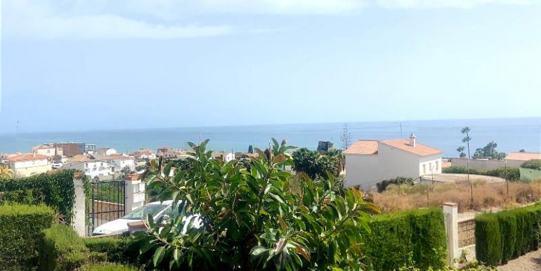 CHALET CON VISTAS AL MAR CHALET CON VISTAS AL MAR