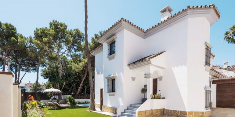 REFINADA VILLA EN MARBELLA REFINADA VILLA EN MARBELLA