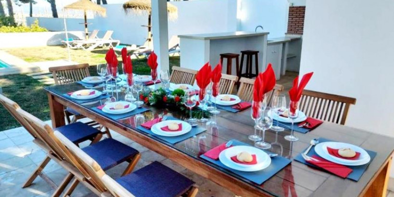 LARGE VILLA ALHAURÍN DE LA TORRE LARGE VILLA ALHAURÍN DE LA TORRE