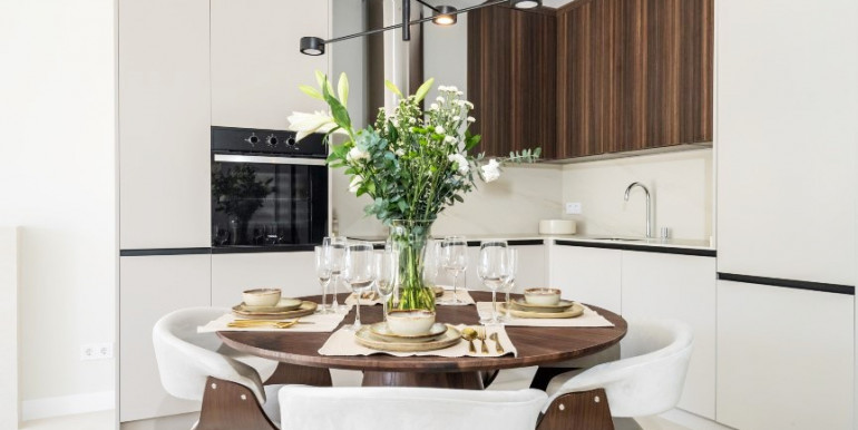 BONITO APARTAMENTO EN BENAHAVÍS BONITO APARTAMENTO EN BENAHAVÍS