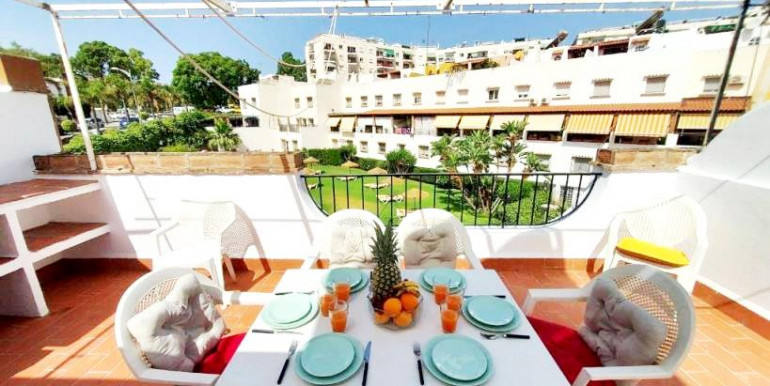 ADOSADA FAMILIAR TORREMOLINOS ADOSADA FAMILIAR TORREMOLINOS