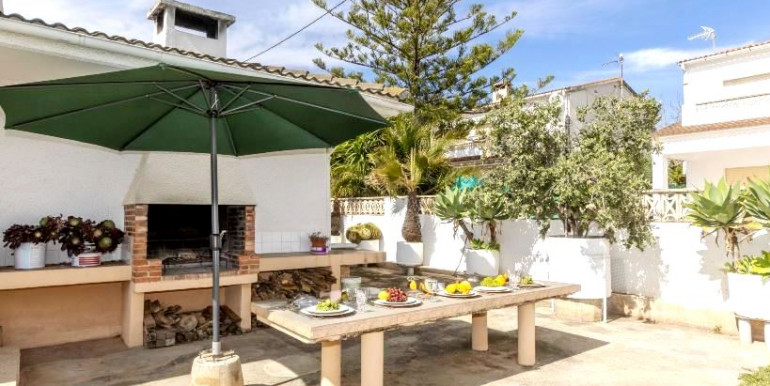 VILLA FAMILIAR EN VINARÓS VILLA FAMILIAR EN VINARÓS