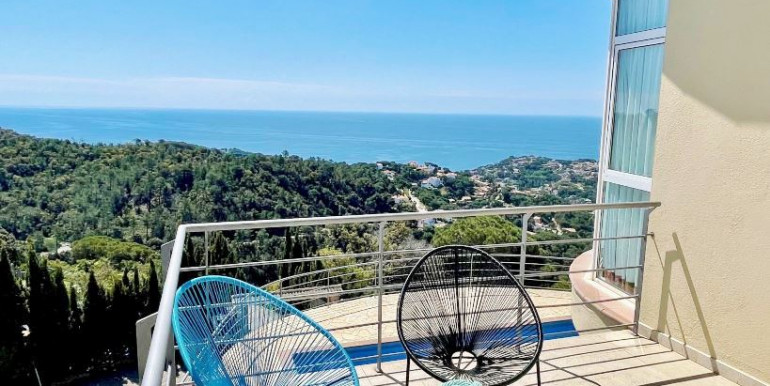 ESPACIOSA VILLA LLORET DE MAR ESPACIOSA VILLA LLORET DE MAR