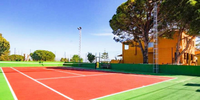 MANSIÓN EN ALHAURÍN DE LA TORRE MANSIÓN EN ALHAURÍN DE LA TORRE