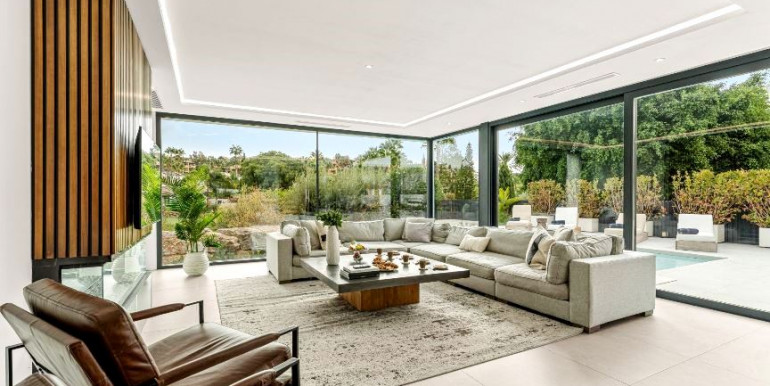 MODERNA VILLA EN EL PARAISO MODERNA VILLA EN EL PARAISO