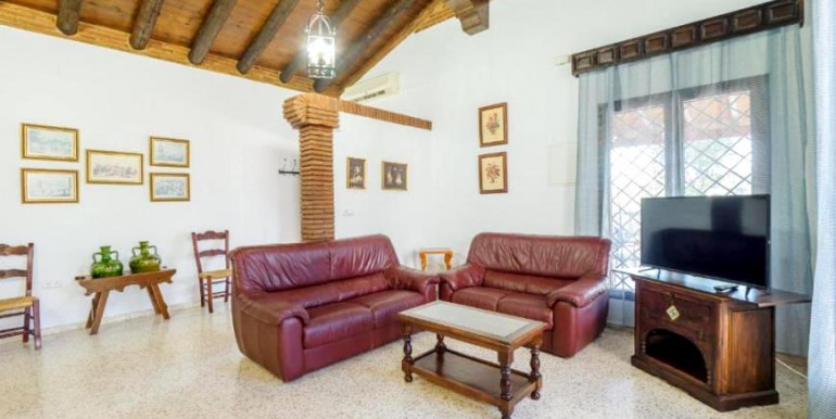 CHALET EN ALHAURÍN EL GRANDE