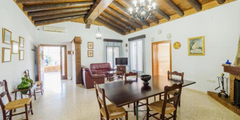 CHALET EN ALHAURÍN EL GRANDE