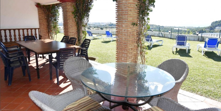 AMPLIA VILLA EN NERJA AMPLIA VILLA EN NERJA