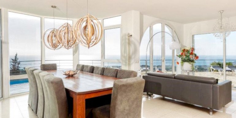 ESPACIOSA VILLA LLORET DE MAR ESPACIOSA VILLA LLORET DE MAR