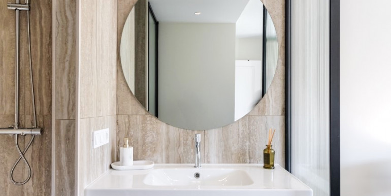 BONITO APARTAMENTO EN BENAHAVÍS BONITO APARTAMENTO EN BENAHAVÍS