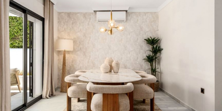 REFINADA VILLA EN MARBELLA REFINADA VILLA EN MARBELLA