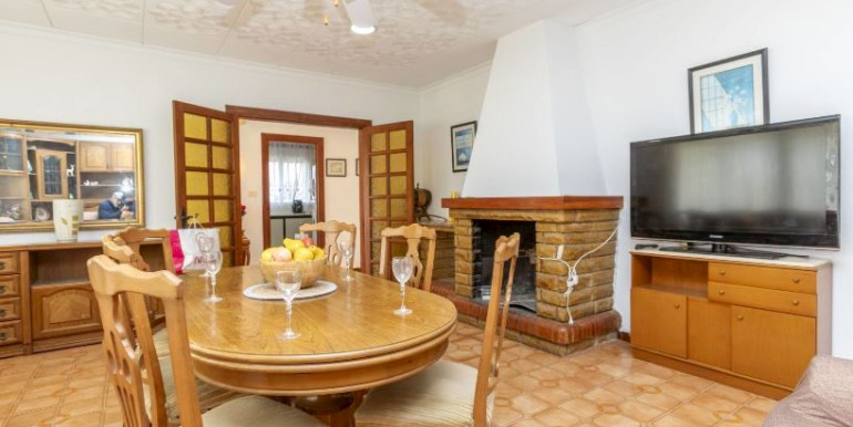 VILLA FAMILIAR EN VINARÓS VILLA FAMILIAR EN VINARÓS