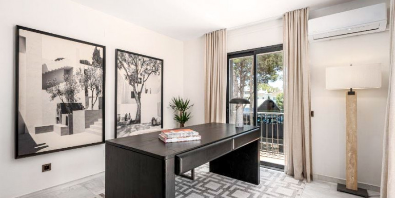 REFINADA VILLA EN MARBELLA REFINADA VILLA EN MARBELLA