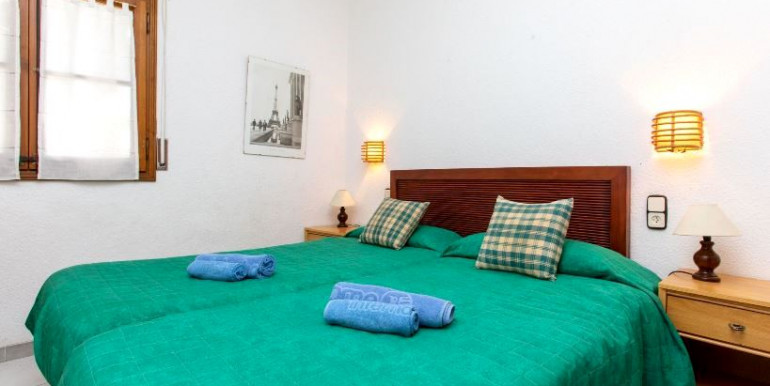 FAMILY TOWNHOUSE IN CALONGE FAMILY TOWNHOUSE IN CALONGE