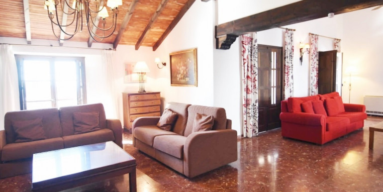 AMPLIA VILLA EN NERJA AMPLIA VILLA EN NERJA