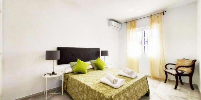 ADOSADA FAMILIAR TORREMOLINOS ADOSADA FAMILIAR TORREMOLINOS