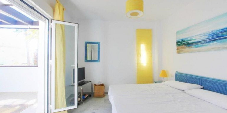 ADOSADA BAHÍA DE MARBELLA ADOSADA BAHÍA DE MARBELLA