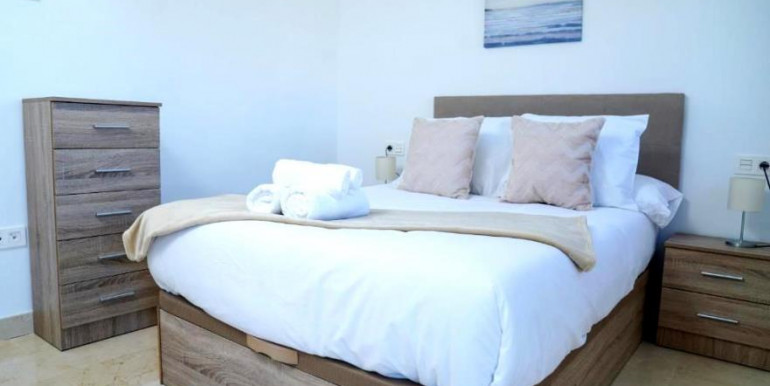 LARGE VILLA ALHAURÍN DE LA TORRE LARGE VILLA ALHAURÍN DE LA TORRE