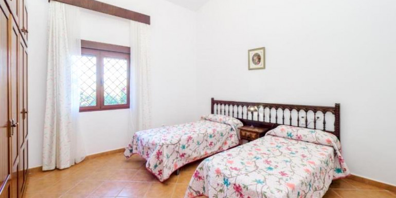 CHALET EN ALHAURÍN EL GRANDE