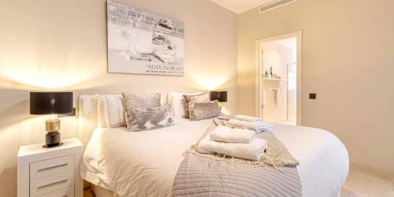 CONTEMPORARY VILLA IN MARBELLA CONTEMPORARY VILLA IN MARBELLA