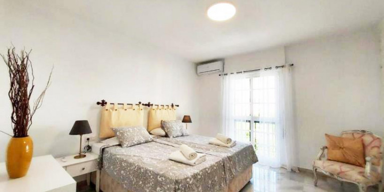 ADOSADA FAMILIAR TORREMOLINOS ADOSADA FAMILIAR TORREMOLINOS