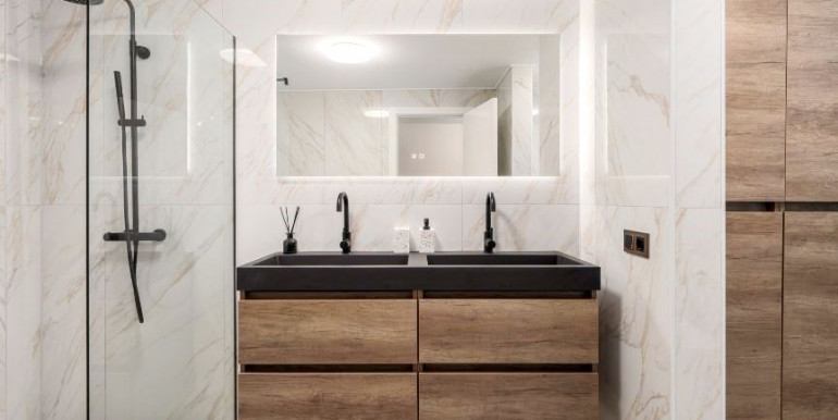 REFINADA VILLA EN MARBELLA REFINADA VILLA EN MARBELLA