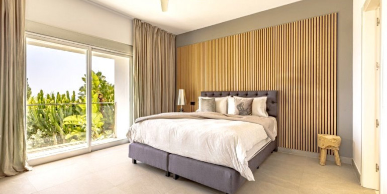 CONTEMPORARY VILLA IN MARBELLA CONTEMPORARY VILLA IN MARBELLA