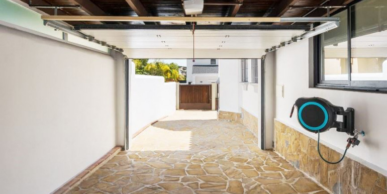 REFINADA VILLA EN MARBELLA REFINADA VILLA EN MARBELLA