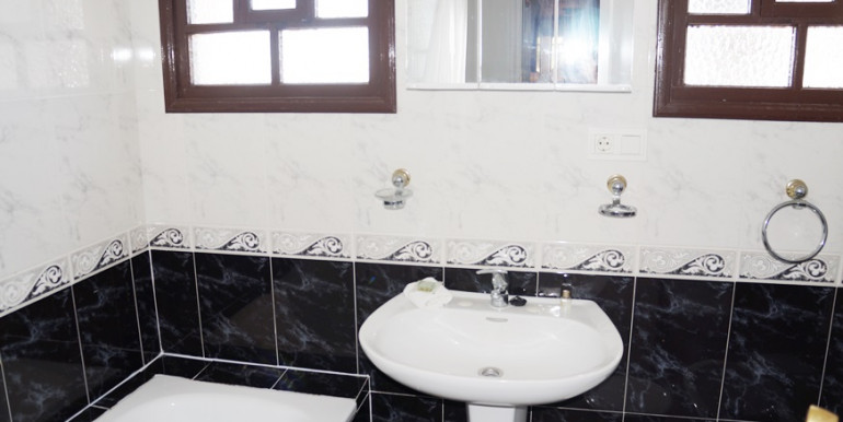 AMPLIA VILLA EN NERJA AMPLIA VILLA EN NERJA