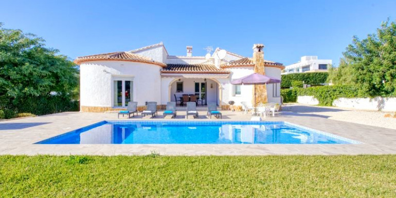 SOLEADO CHALET EN JÁVEA SOLEADO CHALET EN JÁVEA