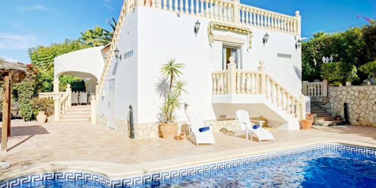 SE ALQUILA VILLA EN JÁVEA