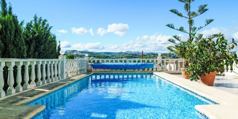 VILLA VACACIONAL EN MORAIRA