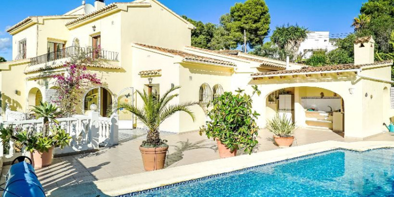 VILLA VACACIONAL EN MORAIRA