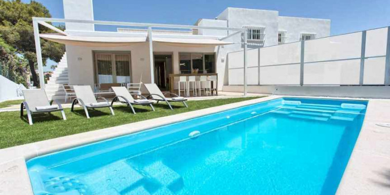 VILLA A 840m DE PUERTO BANÚS VILLA A 840m DE PUERTO BANÚS